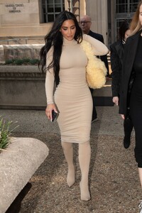 kim-kardashian-out-in-new-york-08-15-2024-5.jpg