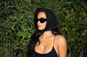 kim-kardashian-s-italian-glamour-channeling-dolce-vita-chic-at-bocelli-s-concert-2.jpg