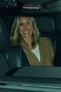 kristin-cavallari-at-sugarfish-in-beverly-hills-03-23-2024-2.jpg