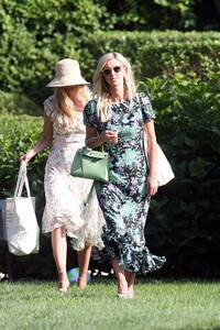 nicky-hilton-in-the-hamptons-new-york-08-06-2024-0.jpg