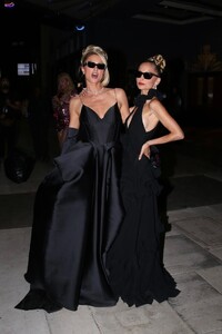 paris-hilton-and-nicole-richie-film-paris-and-nicole-the-encore-in-beverly-hills-08-23-2024-15.jpg