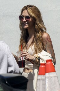 paris-jackson-out-in-la-08-24-2024-2.jpg