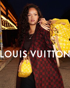rihanna-lv-mens-campaign-3-649999cb25888.jpg