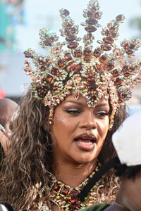 rihanna-s-carnival-comeback-a-feathered-triumph-in-body-positivity-17.jpg