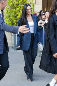 scout-willis-and-demi-moore-out-in-paris-06-21-2024-3.jpg