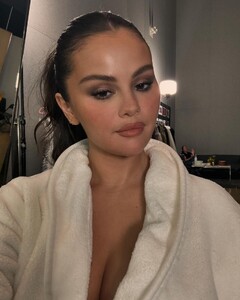 selena-gomez-07-19-2024-4.jpg