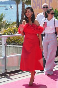 selena-gomez-at-emilia-perez-photocall-at-cannes-film-festival-05-19-2024-8.jpg