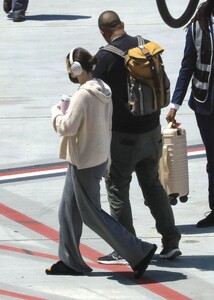 selena-gomez-keeps-us-guessing-at-lax-08-17-2024-1.jpg