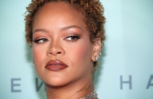 shutterstock_editorial_RihannaFenty_14532908ED.jpg
