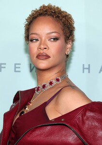shutterstock_editorial_RihannaFenty_14532908EE.jpg