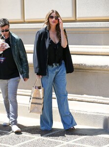 sofia-vergara-arrive-at-the-show-s-studio-in-los-angeles-04-06-2024-3.jpg