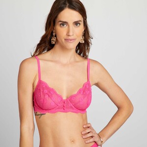 soutien-gorge-corbeille-en-dentelle-avec-boutons-rose-bqx08_1_zc1 (1).jpg