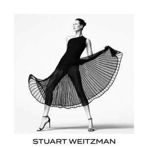 stuart-weitzman-new-ambassadors-2.thumb.jpg.8ea8369c807236455e3176be8aa6b004.jpg