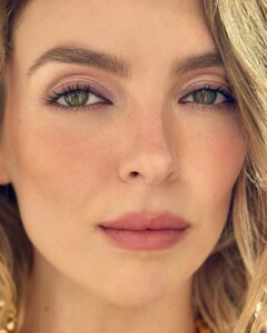 2024-06-18 02.14.48 3392920690213090593_221311838.jpg