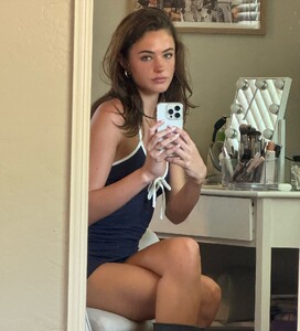 [2024.08.31] duffygurl_457861726_460097786643140_3650359682919201767_n.jpg