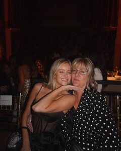 [2024.09.11] hannahg11_459243501_1017510623387656_440356369296776507_n.jpg