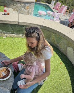 [2024.09.11] josephineskriver_459193101_515947234458902_5404816383812402411_n.jpg