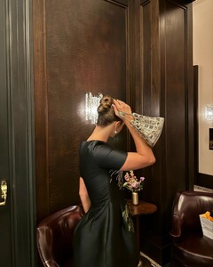 [2024.09.13] carmellarose_459575210_1231820717833102_1291455307317921866_n.jpg