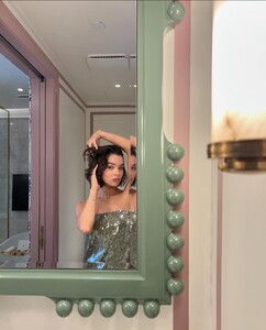 [2024.09.15] haileesteinfeld_460010004_829689529153737_8558368496931060465_n.jpg