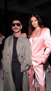 [2024.09.20] sofiaresing_3461527612692123051.jpg