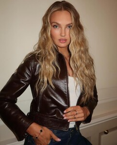 [2024.09.20] tobimakeup_460582063_8385262401509545_7941131484752509023_n.jpg