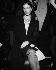 [2024.09.22] carmellarose_460822546_527745809850565_3300453628991575162_n.jpg