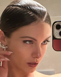 [2024.09.22] carmellarose_460902746_987523209798216_3372428952041813266_n.jpg