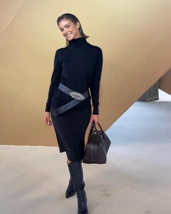 [2024.09.22] carmellarose_460968815_549518474388002_5967542258075786950_n.jpg