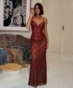 [2024.09.22] msgigiparis_461007688_846342517255744_8973279313152687192_n.jpg