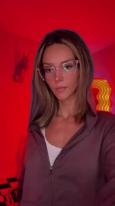 [2024.09.22] rachelc00k_3463912543640804672.jpg