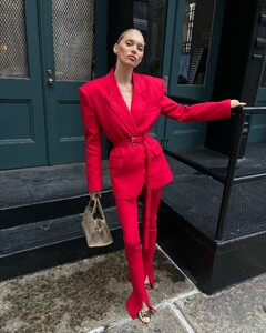 [2024.09.24] helsastudio_461267585_8724743984211030_2346854228652694623_n.jpg