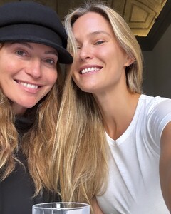 [2024.09.27] barrefaeli_461513225_18463344727041153_3568677245470361391_n.jpg