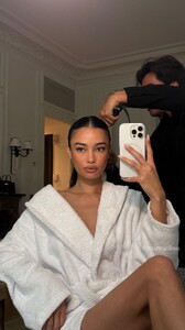 [2024.09.28] kelseymerritt_3467148741284613864.jpg