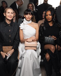 [2024.09.29] 461415725_18482503717006013_3267548115174261312_n.jpg