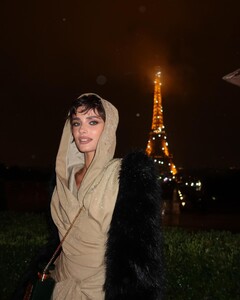 [2024.09.29] taylor_hill_461610663_18465084154024492_4878378352657865795_n.jpg