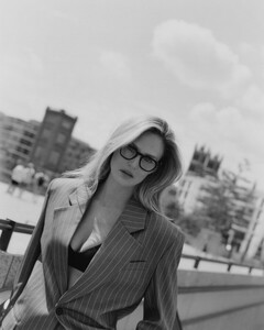 [2024.09.30] carolinalemkeberlin.il_461808688_18461923852044273_967168717021950462_n.jpg