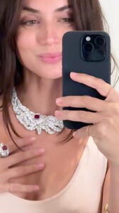 [2024.09.09] ana_d_armas_A540886B27DCE6BBEE533A4E0412FC9F_video_dashinit.jpg