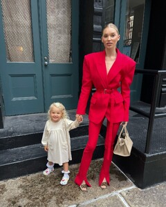 [2024.09.09] hoskelsa_459196451_424116287450224_6621359525147647683_n.jpg