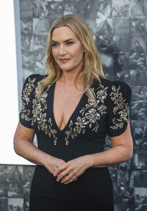 509930319_kate-winslet-lee-012.jpg