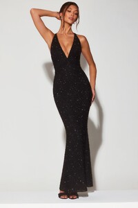 7210_2_Verona-Black-Ruched-Halter-Gown.thumb.jpg.fcdead22fd73d8038f627e56c8e09ad9.jpg