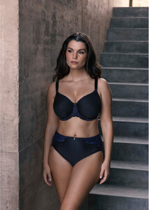 768x1075-pdp-tablet-FL102710-MIH-cons-Fantasie-Lingerie-Emmaline-Midnight-Underwired-Moulded-Spacer-Bra.jpg