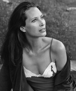 Christy-Turlington-by-Bruce-Weber-It-s-Only-Just-10.thumb.jpg.dc95f40f6cf95852e13854c7c50ec581.jpg