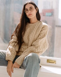 Demi-Moore-J-Crew-Fall-2024-Ad-Campaign03.jpg