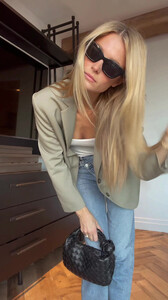 Kate Bock - TikTok 36.jpg