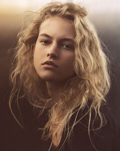 Nina_Meyer_Skins_Model-Management_Amsterdam-1.jpg