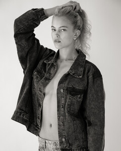 Nina_Meyer_Skins_Model___Management_Amsterdam.jpg