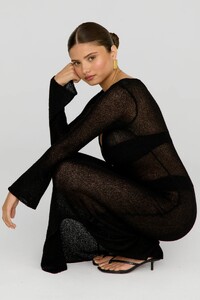 Resort_LSbeachknitmaxidress_black_4660_RF_Web_2f2fbd50-7bfe-4705-9831-2ea7e5093089.jpg