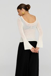 Resort_LSbeachknittop_white_5206_RFWeb.jpg