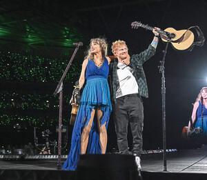 Taylor Swift - Star Magazine [2024.09.09] 2.jpg