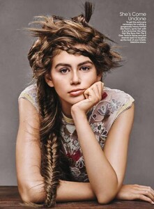 Teen_Vogue_January_2016_0120.jpg